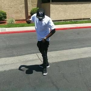 Meet your Posher, Kenyon